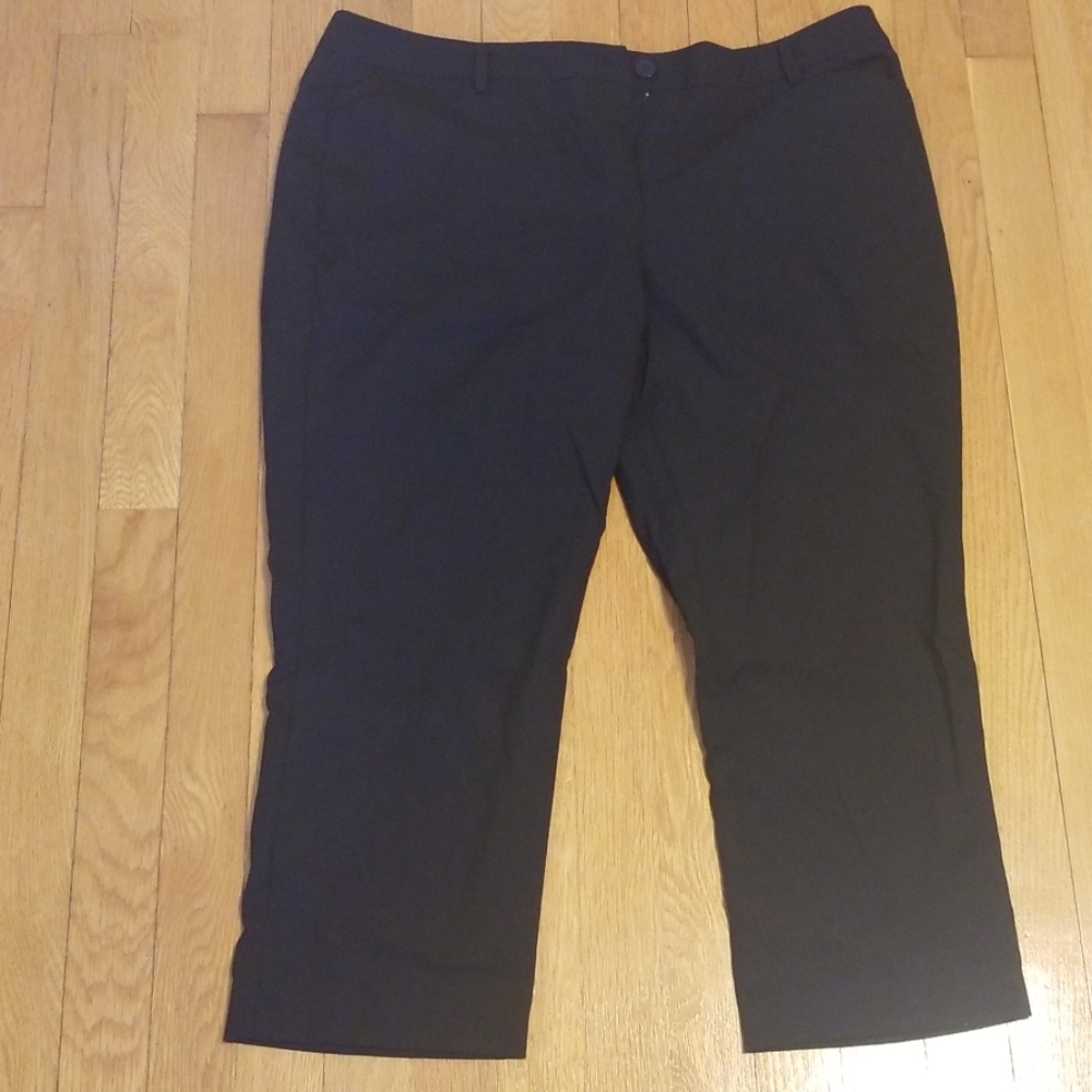 Black dress capris